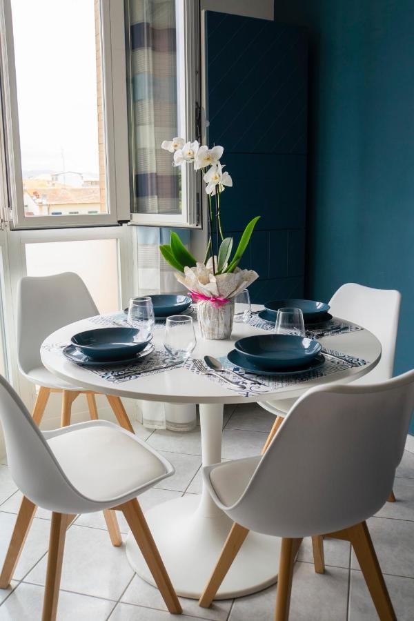 Ad Un Passo Dal Molo Con 2 Biciclette Incluse Apartment Viareggio Exterior foto